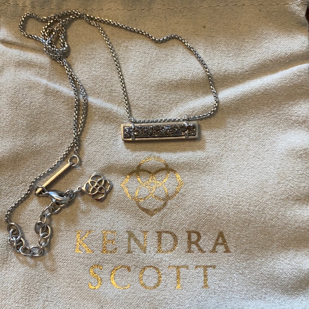 Kendra Scott silver bar necklace